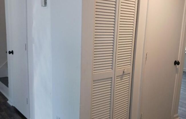 Huge 3 bed unit in North Charleston!