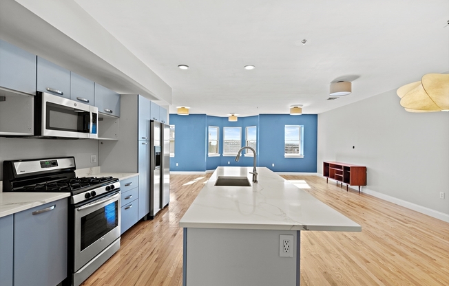 877 HARRISON AVE