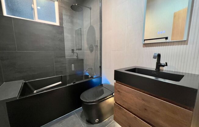 Studio, 1 bath, 400 sqft, $1,850, Unit 106