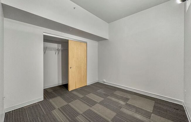 2 beds, 2 baths, 1,000 sqft, $1,200, Unit 601