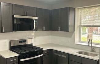 Austin Manor Apartments