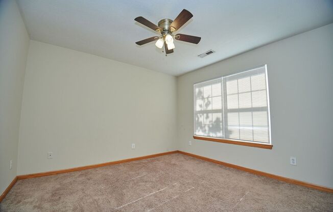 2 beds, 2.5 baths, 1,100 sqft, $1,295, Unit 34W
