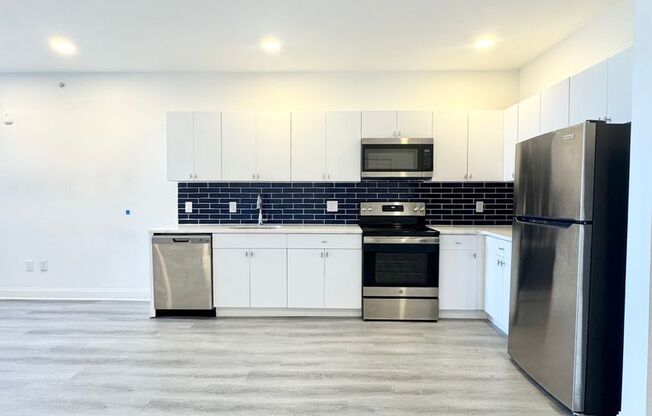 1 bed, 1 bath, 620 sqft, $1,250, Unit 218