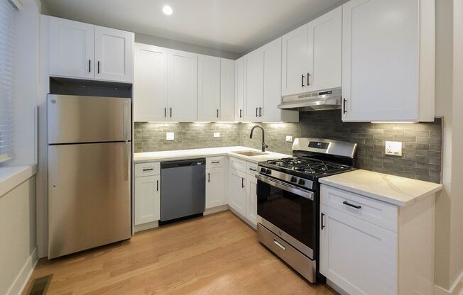 2 beds, 1 bath, 860 sqft, $2,795, Unit 4839-1A