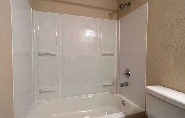 2 beds, 1 bath, 871 sqft, $1,799, Unit 308