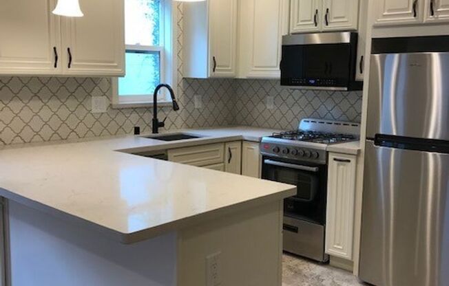 1 bed, 1 bath, 404 sqft, $2,600, Unit Unit F