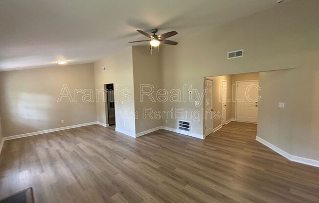 3086 DREXEL LN