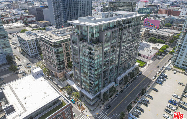 1 bed, 1 bath, 947 sqft, $3,300, Unit 1314