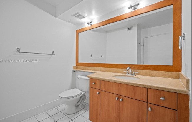 2 beds, 2 baths, 1,262 sqft, $6,500, Unit LPH 01 - 3501
