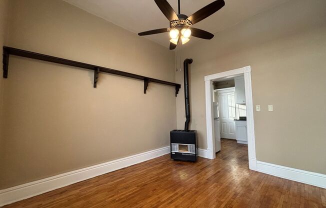 1 bed, 1 bath, 479 sqft, $950, Unit 2