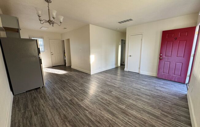 1 bed, 1 bath, 640 sqft, $999, Unit 1401-09