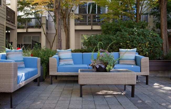 outdoor seating area at Lionsgate South, Hillsboro, OR