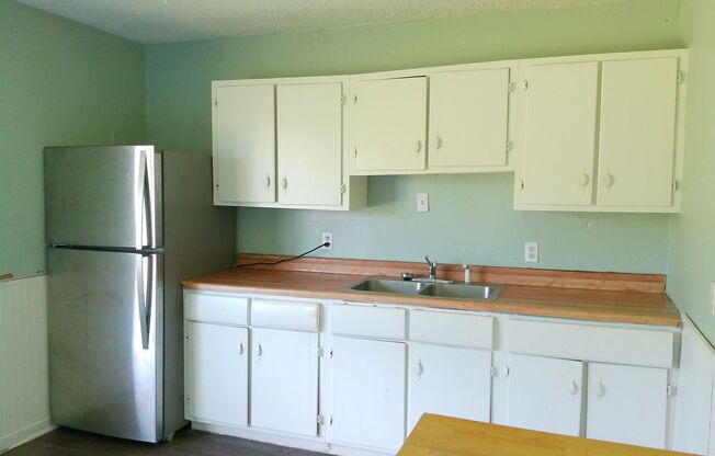 4006 McArdle - 3/Bed 1/Bath - $1195/month