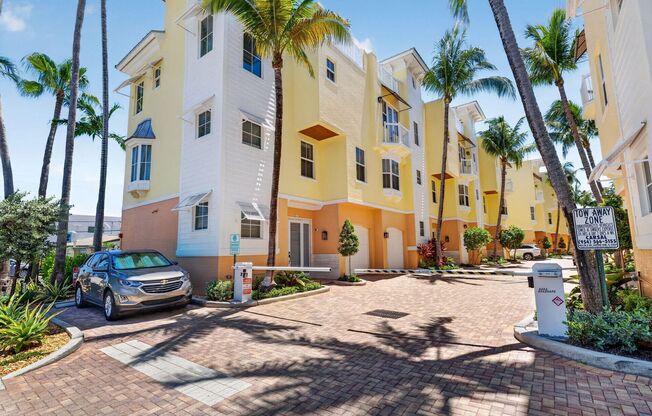 4332 SEAGRAPE DR #APT 4 LAUDERDALE BY THE SEA, FL 33308