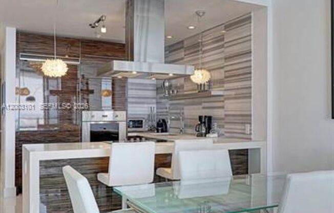 2 beds, 2 baths, 1,498 sqft, $6,500, Unit 1100 Biscayne Blvd # 4803