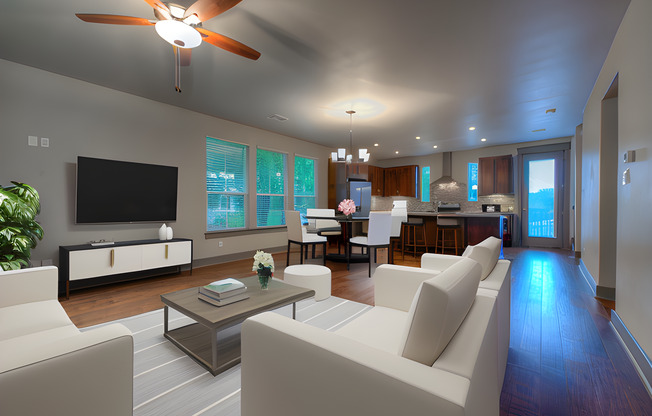 UT PRE-LEASE: 2014 Constructed 6 bed / 5 bath home - Top of the Line Finishes - Prime Location