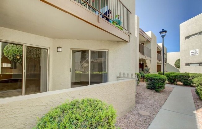 2 beds, 2 baths, 984 sqft, $1,650, Unit 140