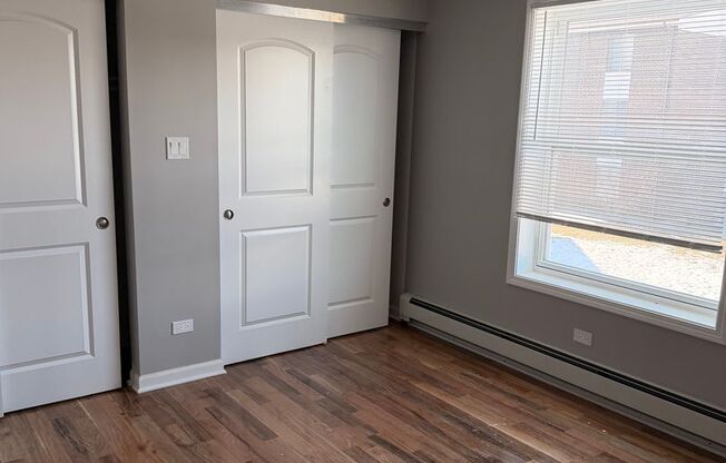 2 beds, 1 bath, 865 sqft, $1,925, Unit Building 9-2C