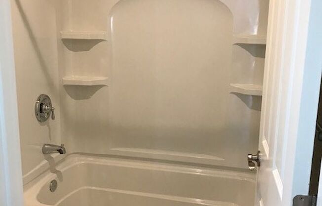 1 bed, 1 bath, 700 sqft, $1,710, Unit 237