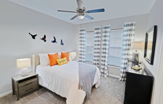 model bedroom 2