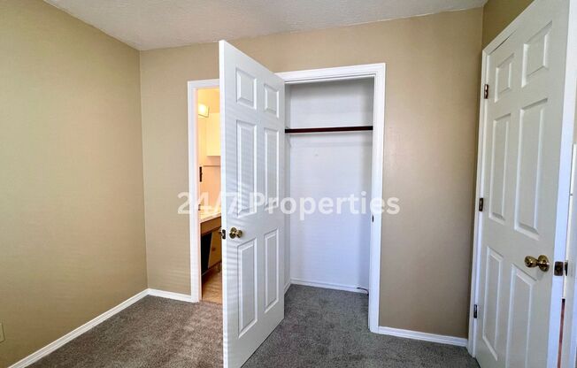 1 bed, 1 bath, $1,095