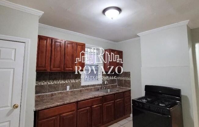 58 11th Ave W # 1