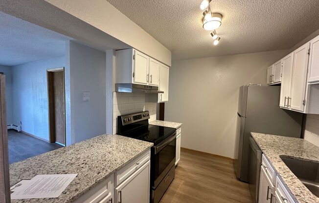 2 beds, 1 bath, 1,100 sqft, $1,495, Unit 44-201