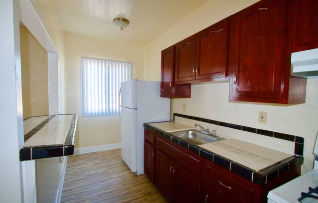 Studio, 1 bath, 550 sqft, $1,450, Unit 08