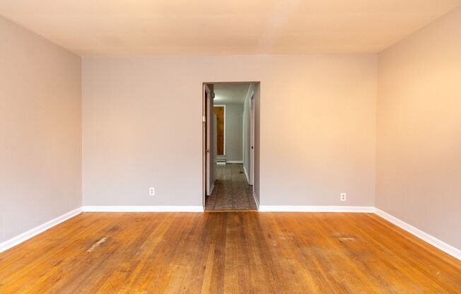 ARG LLC, 3355 N. Troy Series