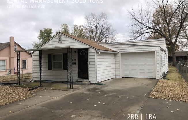 728 NE KELLAM AVE