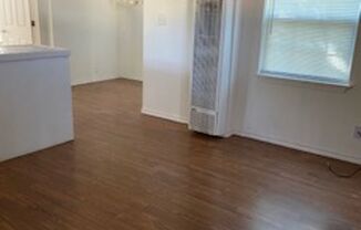 1 bed, 1 bath, $895