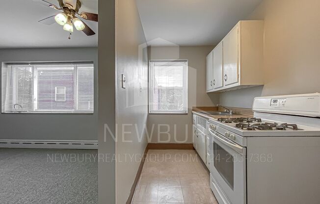 1 bed, 1 bath, 564 sqft, $649, Unit T 22