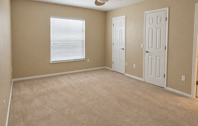 4 beds, 3.5 baths, $2,800