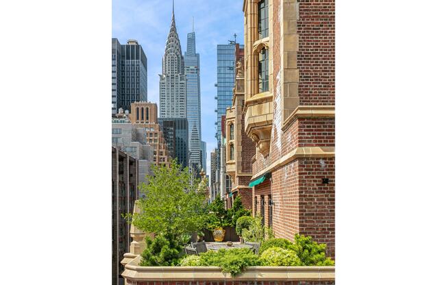 1 bed, 1 bath, $6,500, Unit PH14