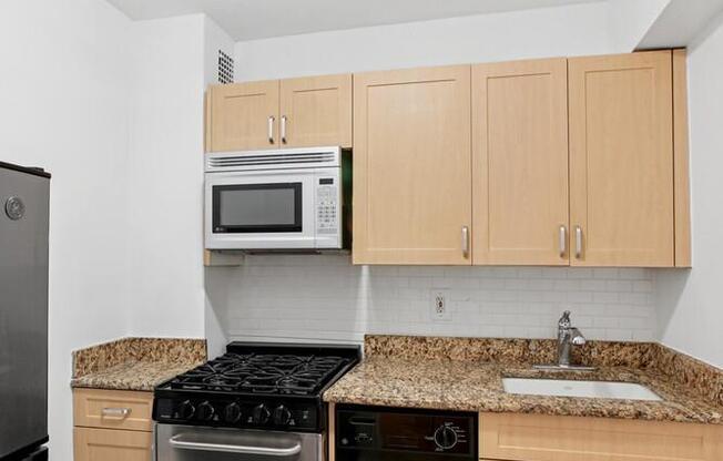 1 bed, 1 bath, $5,000, Unit 5G