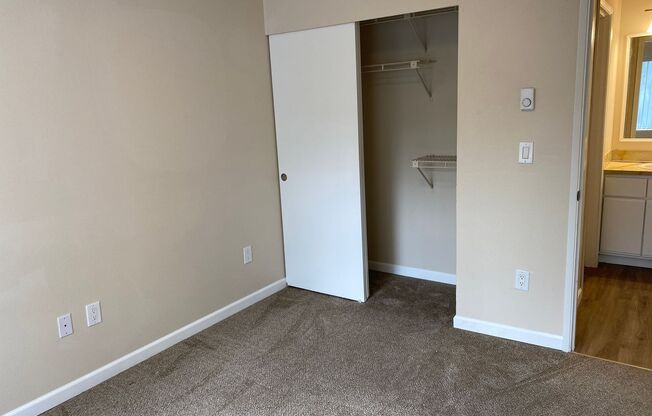 1 bed, 1 bath, 460 sqft, $1,395, Unit 212