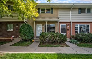 Spacious 2 bedroom home in the heart of Hampden South! PARKING AND STORAGE INCLUDED