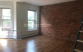 114 Saint Botolph St Apt 1