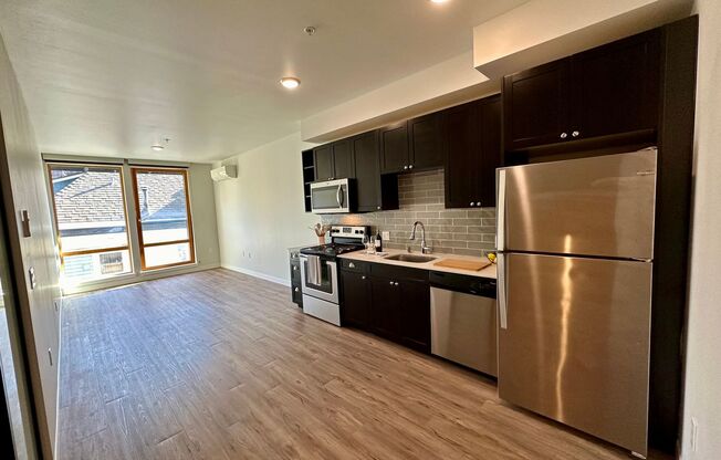 1 bed, 1 bath, 581 sqft, $1,780, Unit Unit 503