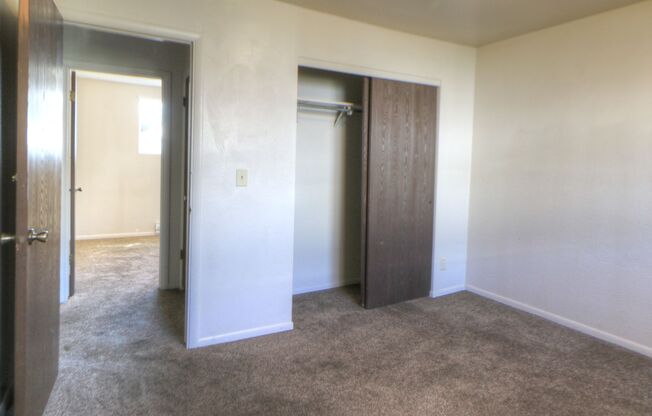 2 beds, 1 bath, 815 sqft, $1,200