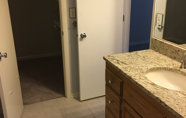 2 beds, 2 baths, $1,200, Unit # 420