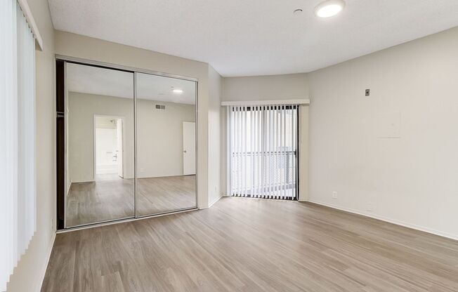 2 beds, 1 bath, 695 sqft, $3,498, Unit 208