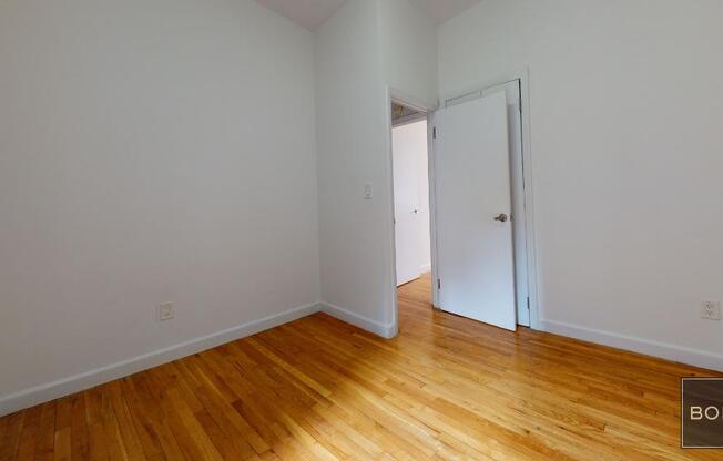 2 beds, 1 bath, $3,650, Unit 19