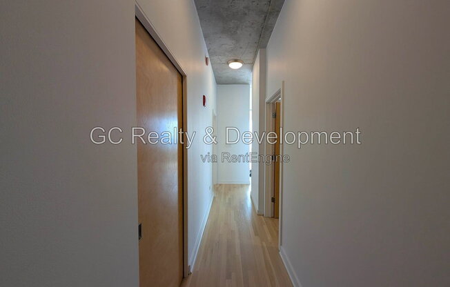 2 beds, 1 bath, 900 sqft, $2,900, Unit 2906