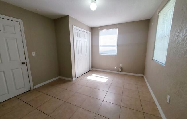 3 beds, 1 bath, $2,095