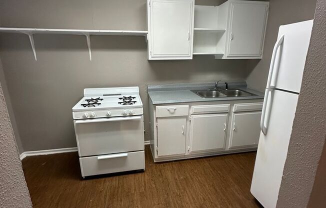 Brookview Duplex 6822