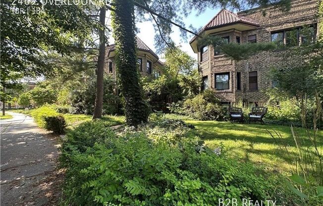 2469 OVERLOOK RD
