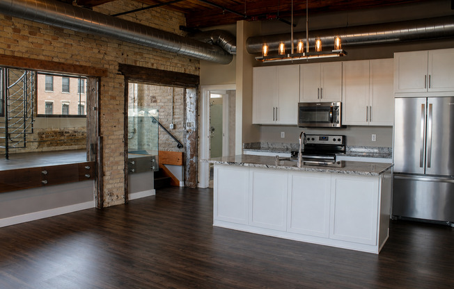 Finishing House