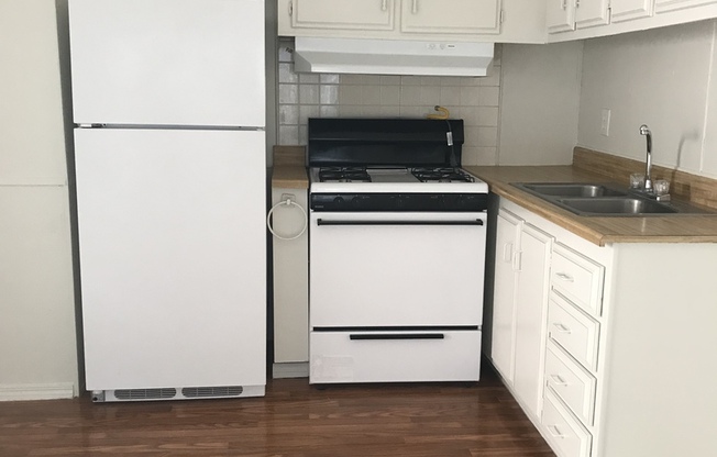 1 bed, 1 bath, 504 sqft, $1,450, Unit E-03