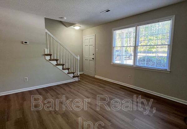 8711 ALT CHAPEL HL RD